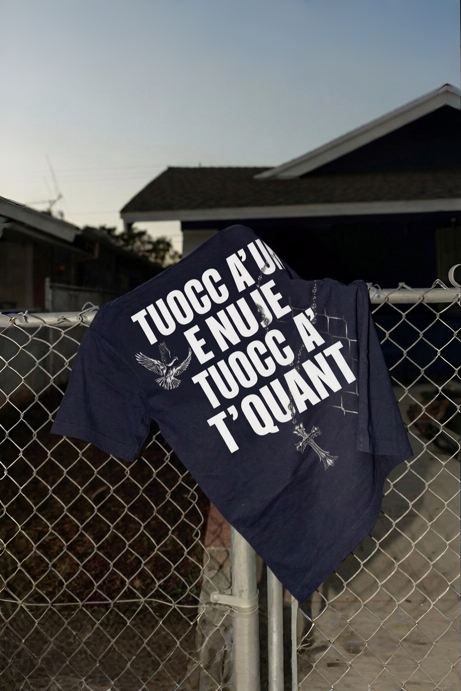 T-Shirt AUTORITÁ 🔗