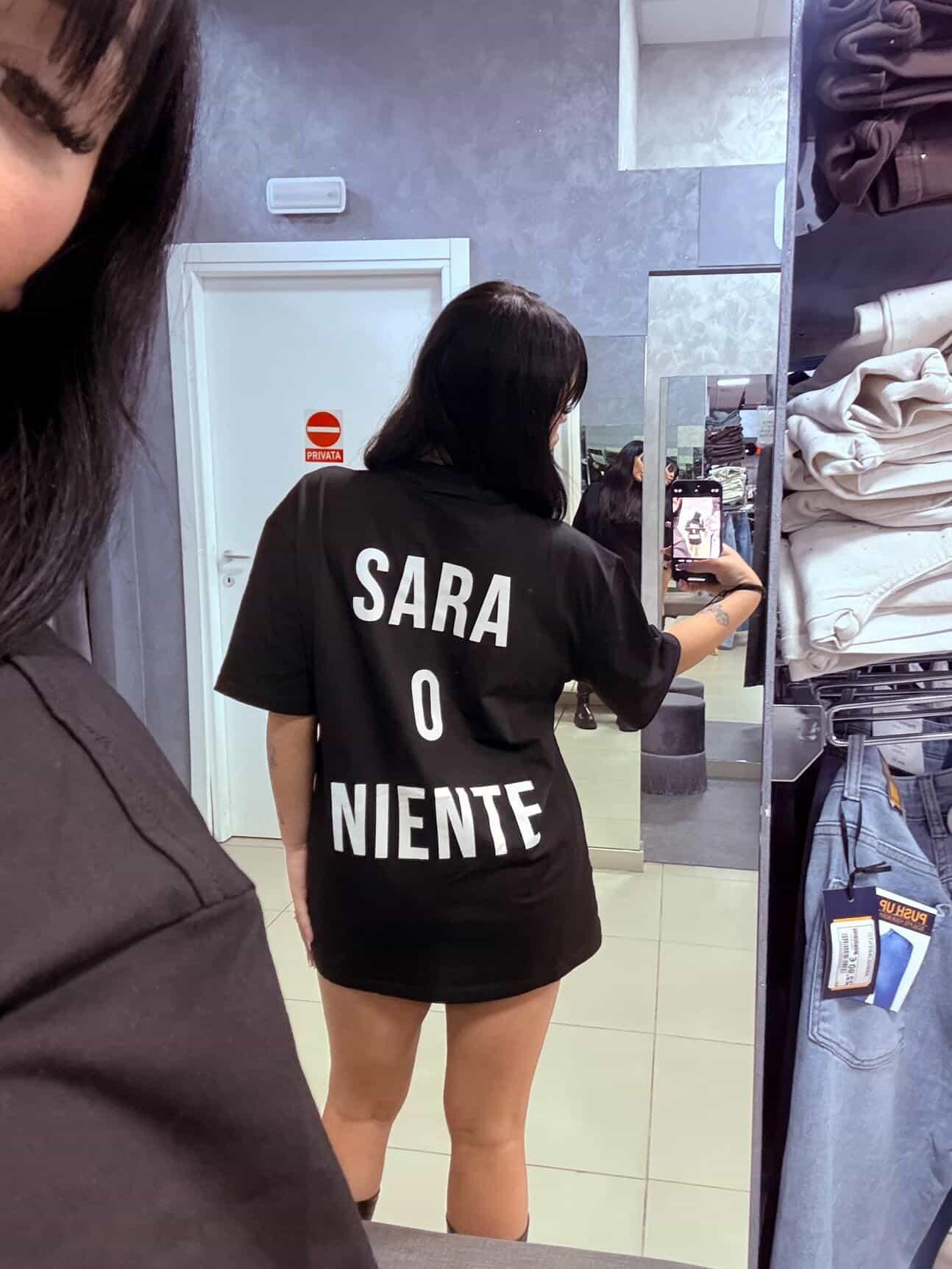 T-Shirt Love personalizz.sara o niente